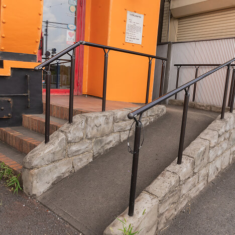 車椅子でも安心のバリアフリー！